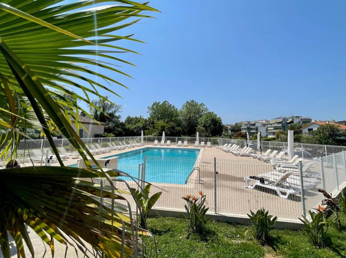 Studio 2 - Les Suites De Robinson - Residence Avec Piscine En Bord De Siagne, A Mandelieu Exterior foto